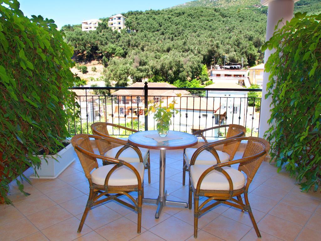 Nikas Villa Orange Apartments Parga Room photo